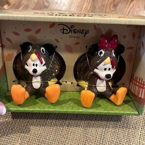 NIB Disney salt and pepper shakers
